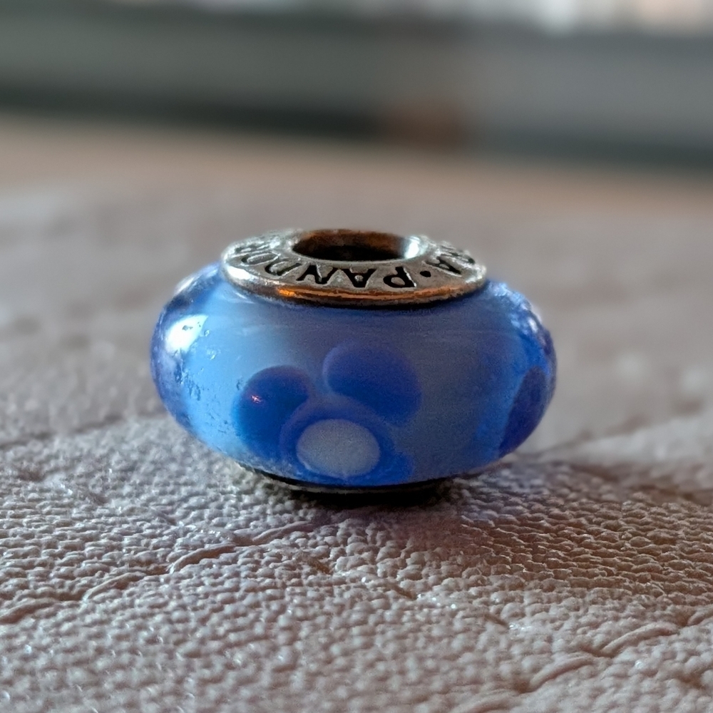Authentic Pandora Blue Bead Charm Flowers With White Accents LIKE-NEW 925 ALE
